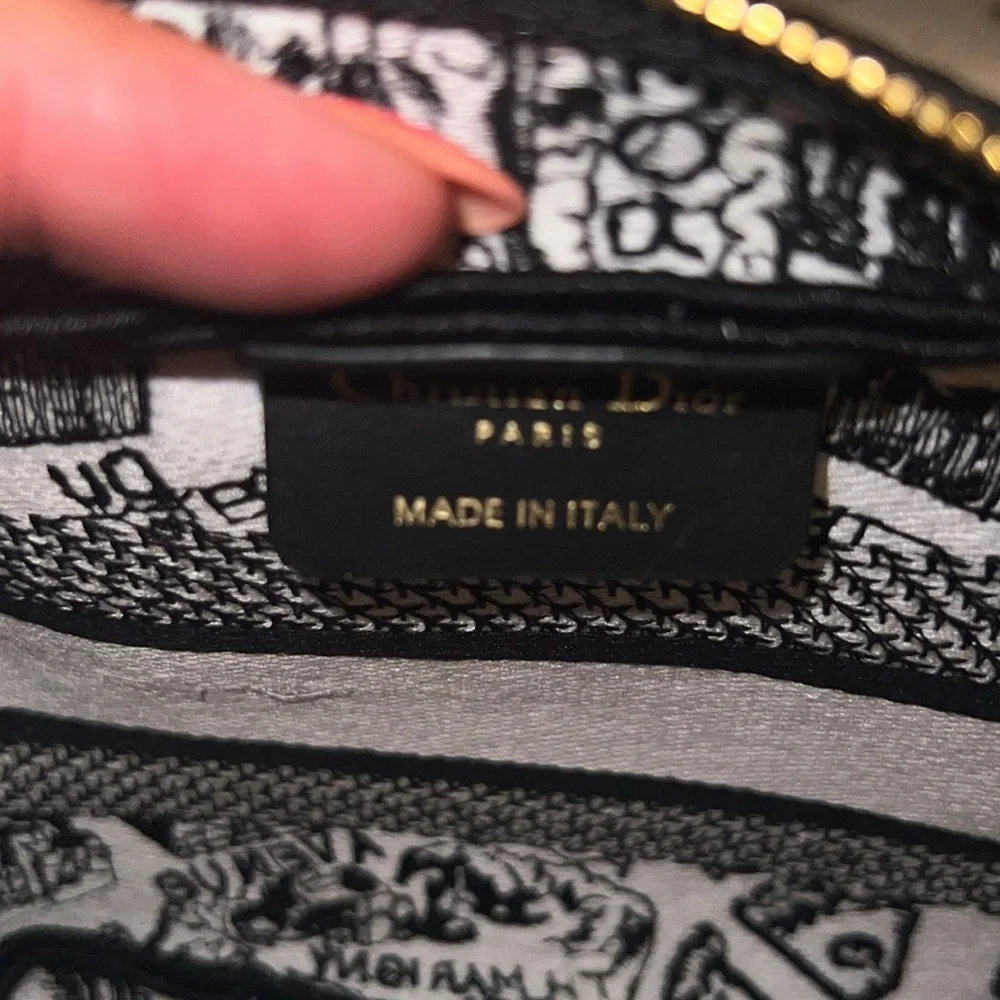 ❗️SALE❗️CHRISTIAN DIOR Plan de Paris Canvas Embroidered Cosmetic Bag -VIP Gift - Picture 6 of 9